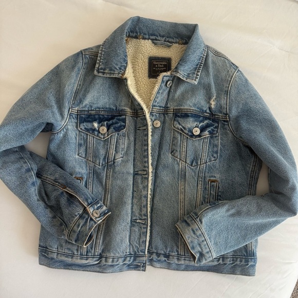Abercrombie & Fitch Cream Sherpa Denim Jacket - Picture 1 of 4